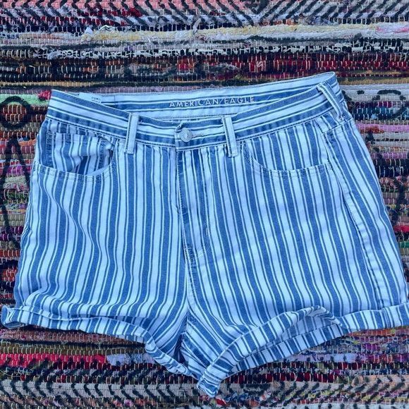 American Eagle Shorts - Picture 1 of 2